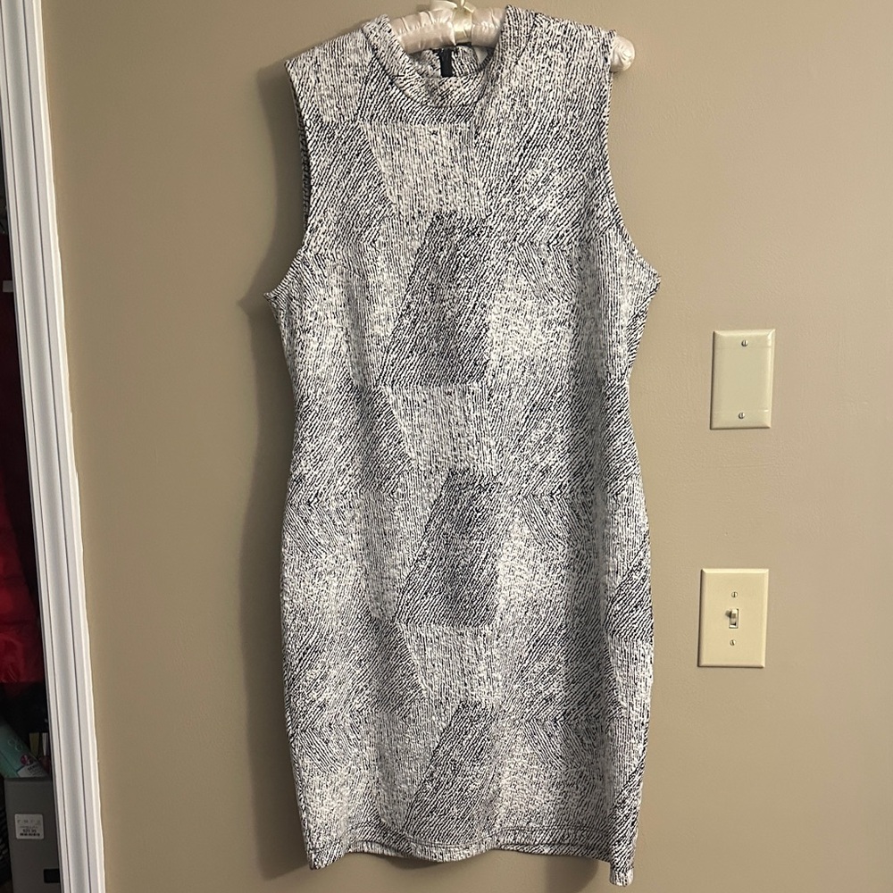 Sharagano Black and White Geometric Mini Dress